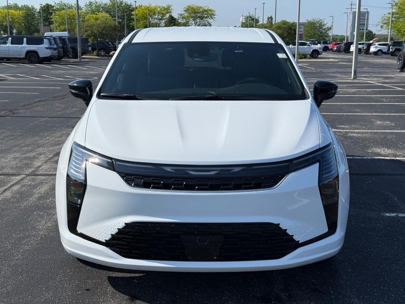 Chrysler Pacifica Vehicle Full-screen Gallery Image 10