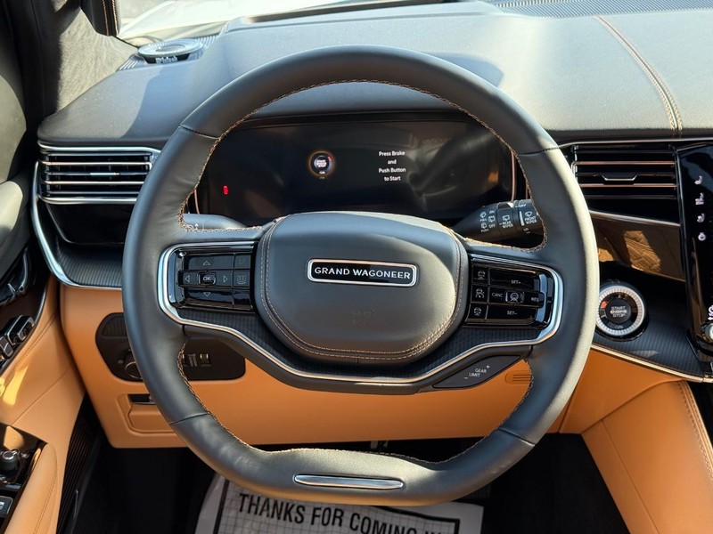 Jeep Grand Wagoneer Vehicle Full-screen Gallery Image 16