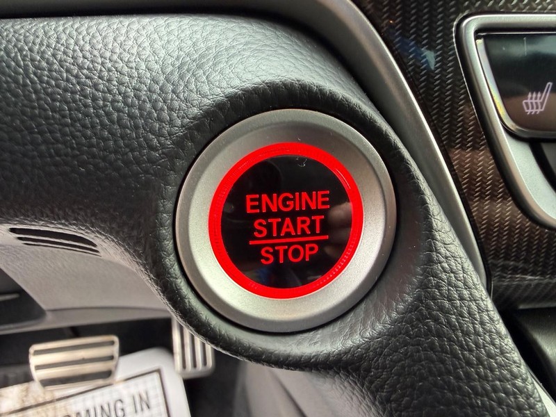 Honda Accord Sedan Vehicle Full-screen Gallery Image 23