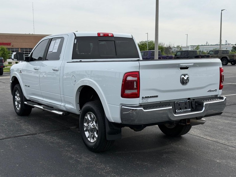 Ram 2500 Vehicle Full-screen Gallery Image 5