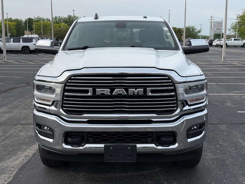 Ram 2500 Vehicle Full-screen Gallery Image 10