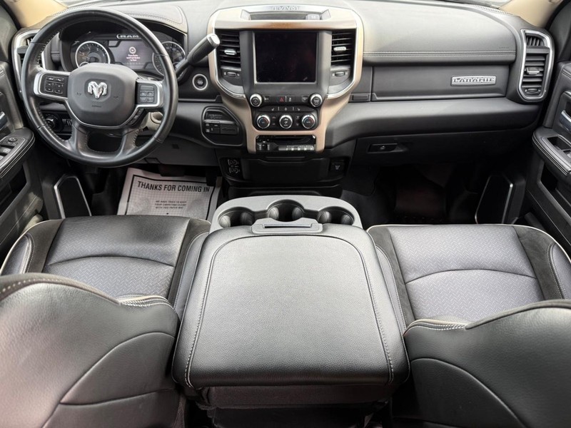 Ram 2500 Vehicle Full-screen Gallery Image 13