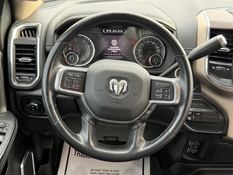 Ram 2500 Vehicle Full-screen Gallery Image 14