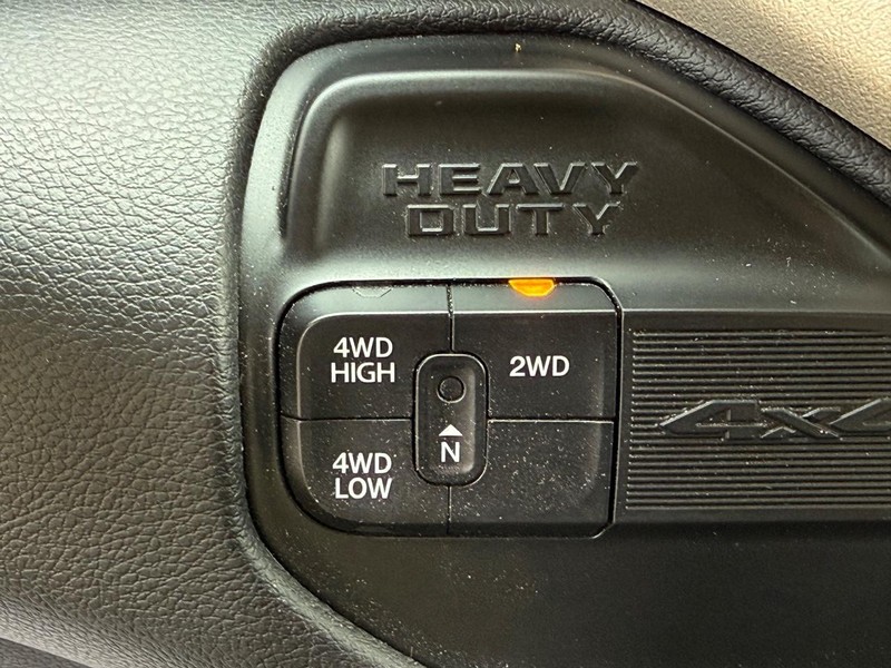Ram 2500 Vehicle Full-screen Gallery Image 27