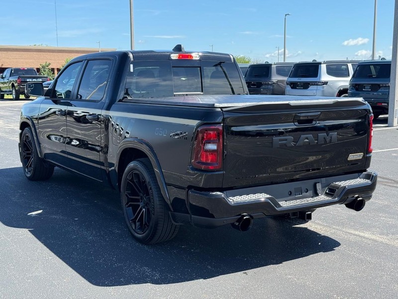 Ram 1500 Vehicle Full-screen Gallery Image 5