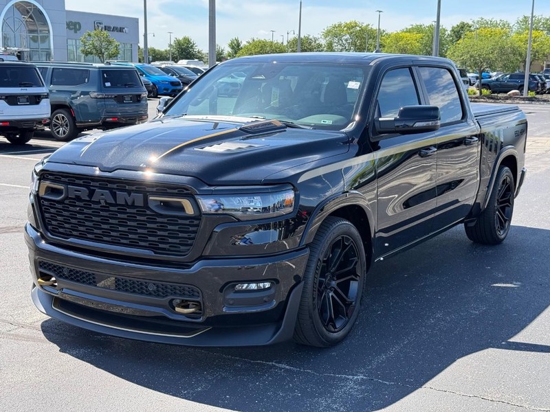 Ram 1500 Vehicle Full-screen Gallery Image 8