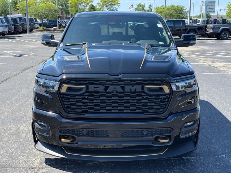 Ram 1500 Vehicle Full-screen Gallery Image 9