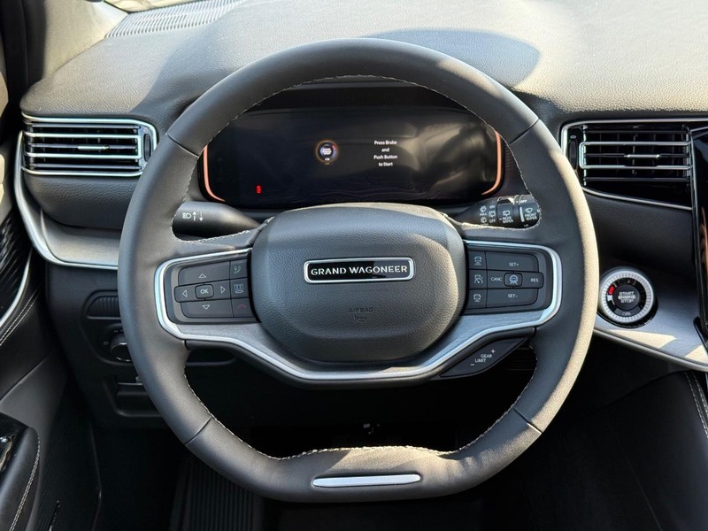 Jeep Grand Wagoneer Vehicle Full-screen Gallery Image 16