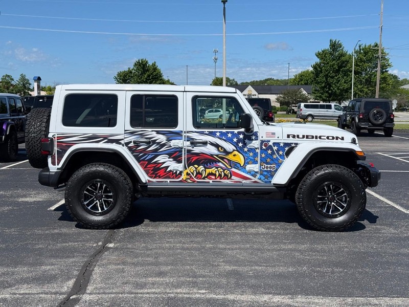 Jeep Wrangler Vehicle Full-screen Gallery Image 33