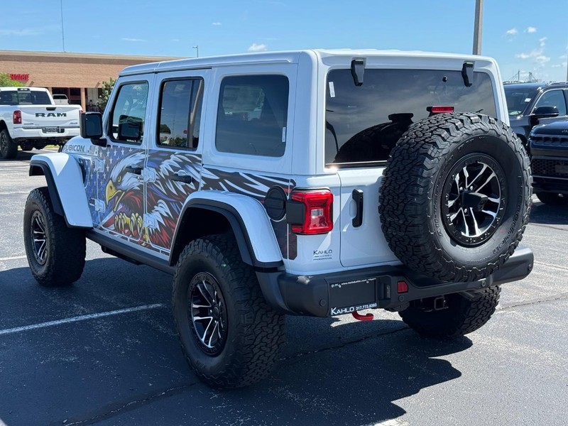 Jeep Wrangler Vehicle Full-screen Gallery Image 36