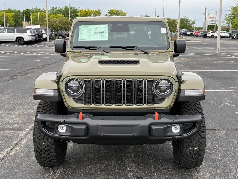 Jeep Gladiator Vehicle Full-screen Gallery Image 10