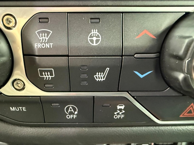 Jeep Gladiator Vehicle Full-screen Gallery Image 23
