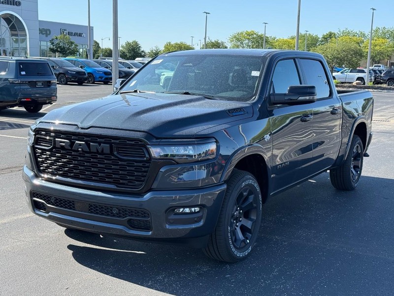 Ram 1500 Vehicle Full-screen Gallery Image 8