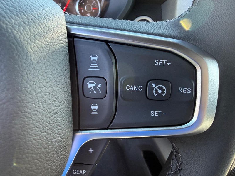 Ram 1500 Vehicle Full-screen Gallery Image 20