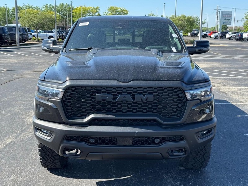 Ram 1500 Vehicle Full-screen Gallery Image 9