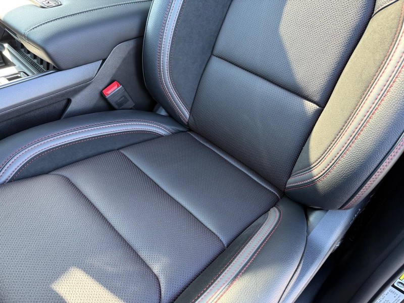Ram 1500 Vehicle Full-screen Gallery Image 31
