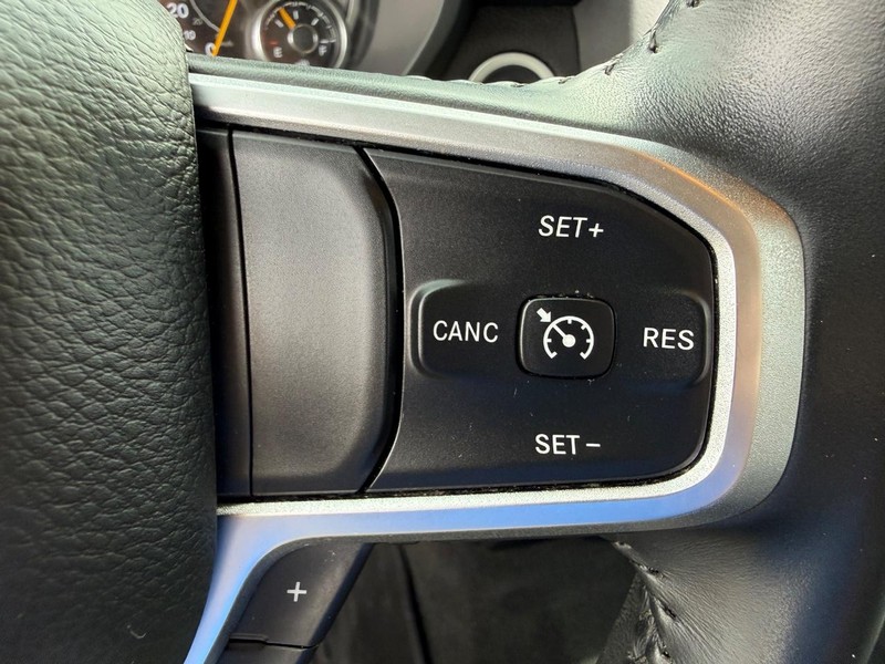 Ram 1500 Vehicle Full-screen Gallery Image 20
