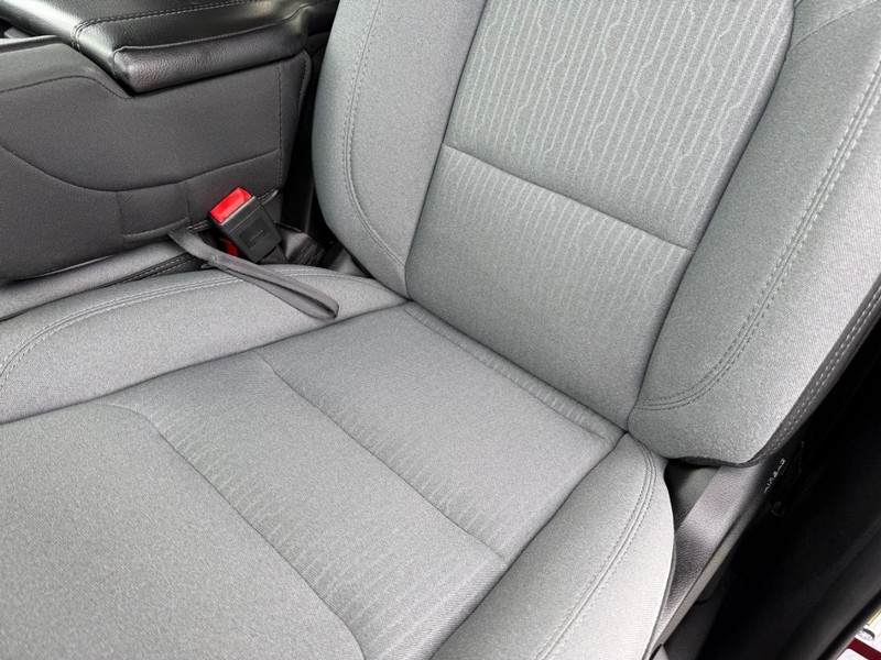 Ram 1500 Vehicle Full-screen Gallery Image 30