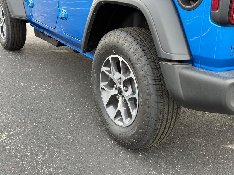 Jeep Wrangler Vehicle Full-screen Gallery Image 6