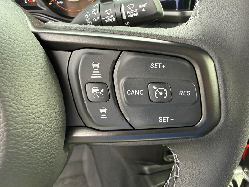 Jeep Wrangler Vehicle Full-screen Gallery Image 21