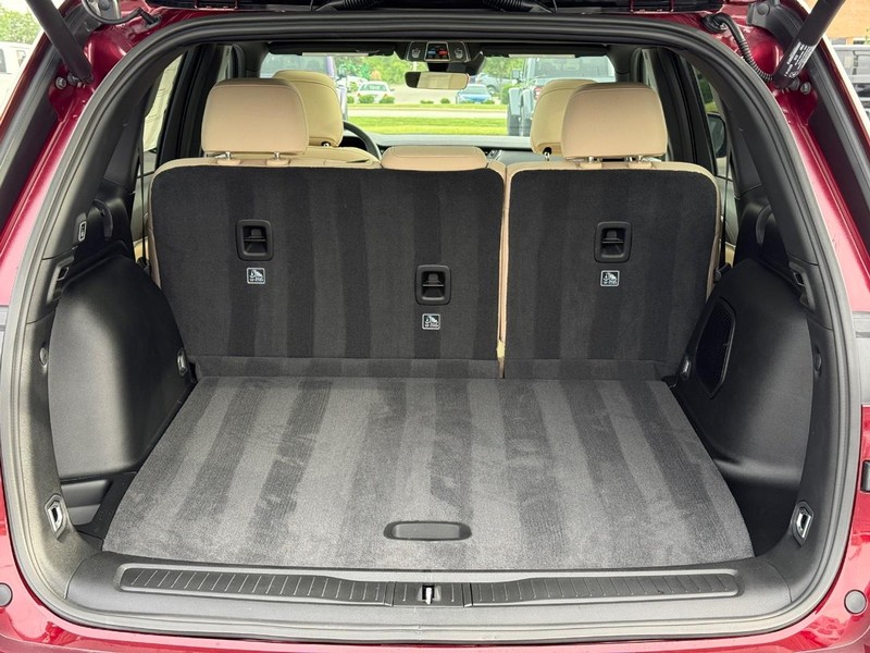 Jeep Grand Cherokee Vehicle Full-screen Gallery Image 7