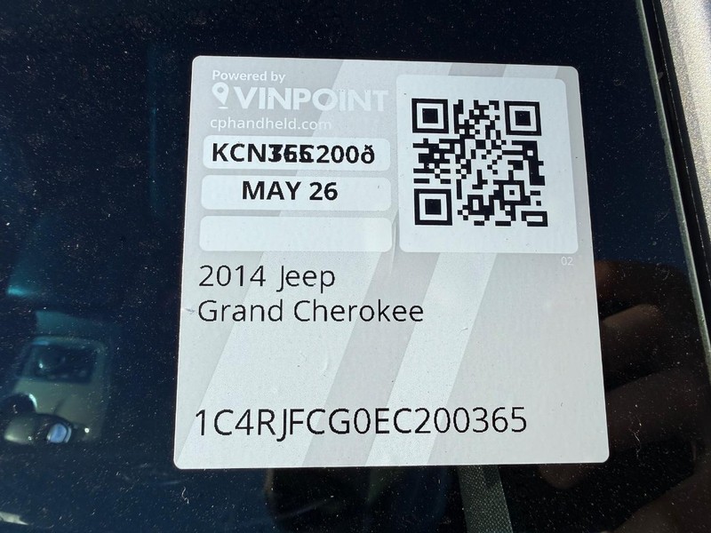 Jeep Grand Cherokee Vehicle Full-screen Gallery Image 34