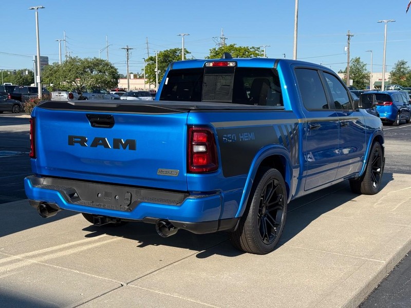 Ram 1500 Vehicle Full-screen Gallery Image 3