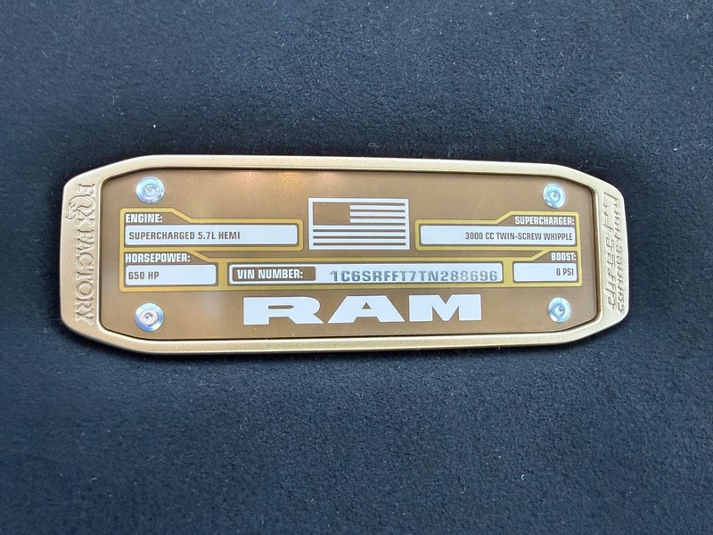 Ram 1500 Vehicle Full-screen Gallery Image 31