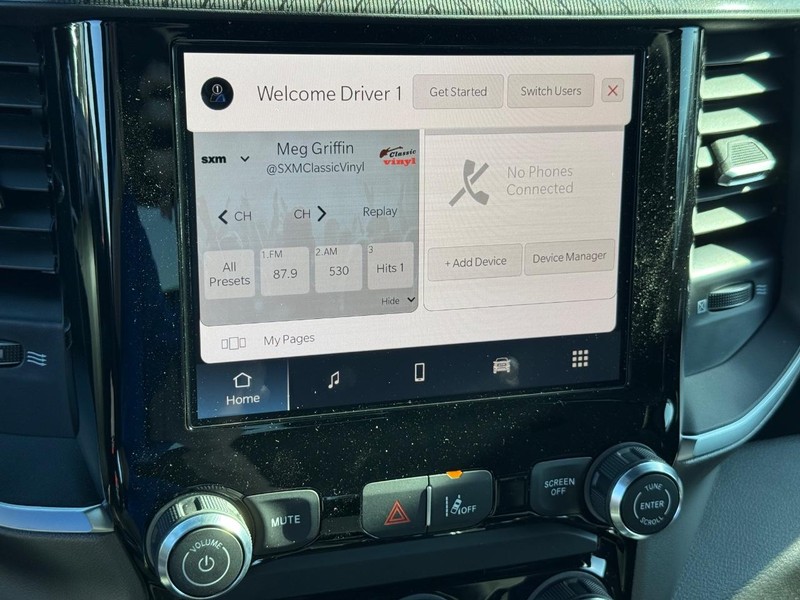 Ram 1500 Vehicle Full-screen Gallery Image 23