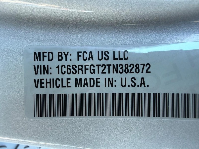 Ram 1500 Vehicle Full-screen Gallery Image 31