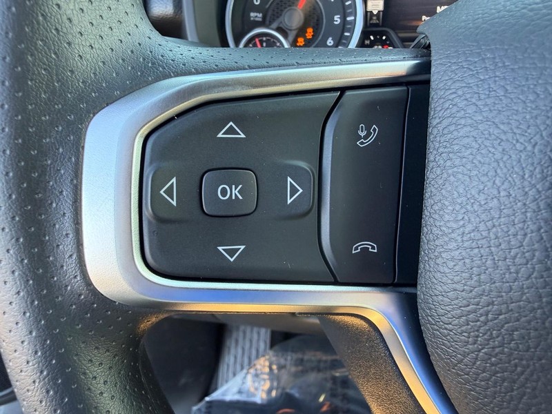 Ram 1500 Vehicle Full-screen Gallery Image 19