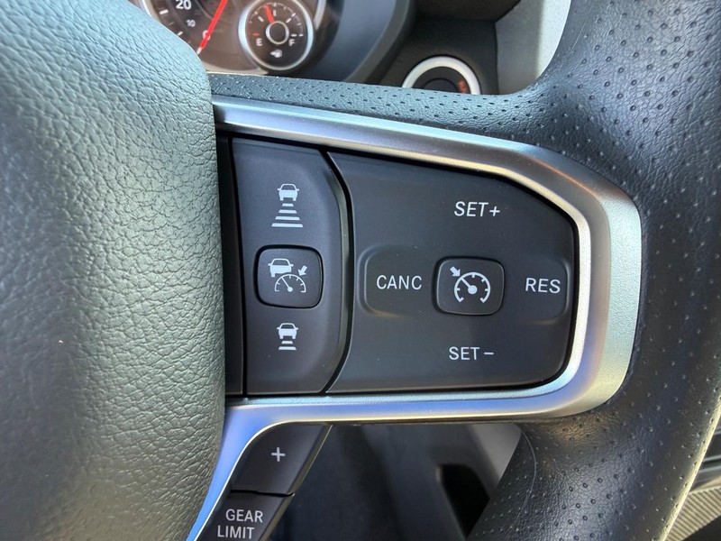 Ram 1500 Vehicle Full-screen Gallery Image 20