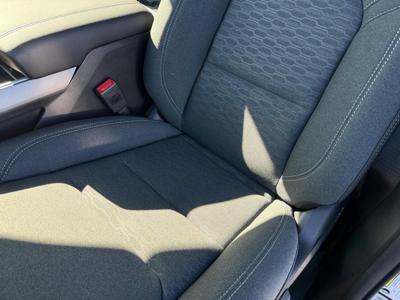 Ram 1500 Vehicle Full-screen Gallery Image 30