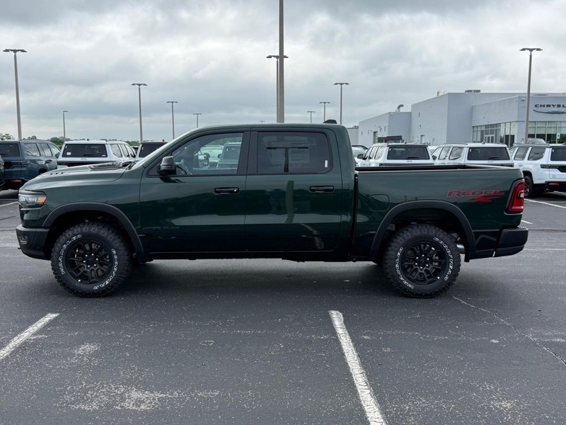 Ram 1500 Vehicle Full-screen Gallery Image 8