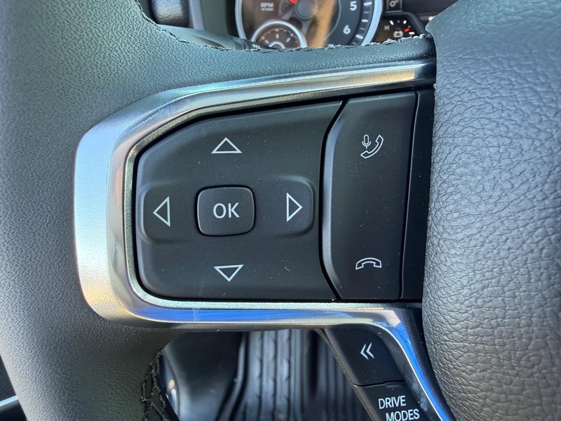 Ram 1500 Vehicle Full-screen Gallery Image 19
