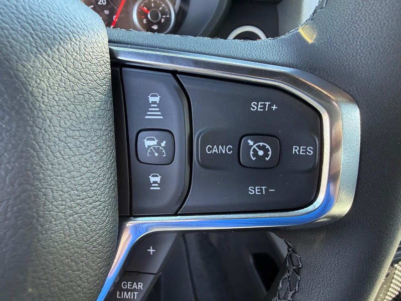 Ram 1500 Vehicle Full-screen Gallery Image 20