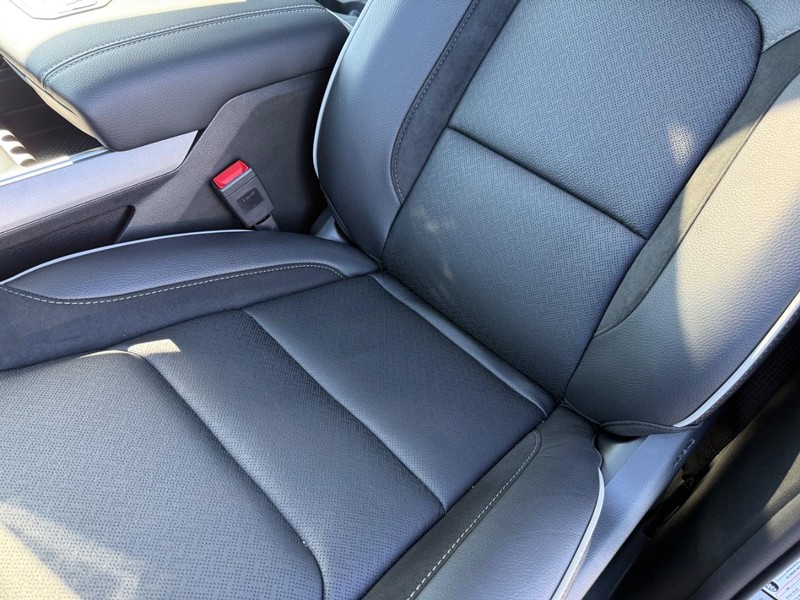 Ram 1500 Vehicle Full-screen Gallery Image 29
