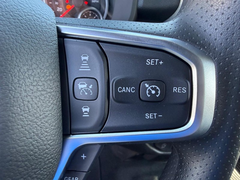 Ram 1500 Vehicle Full-screen Gallery Image 20