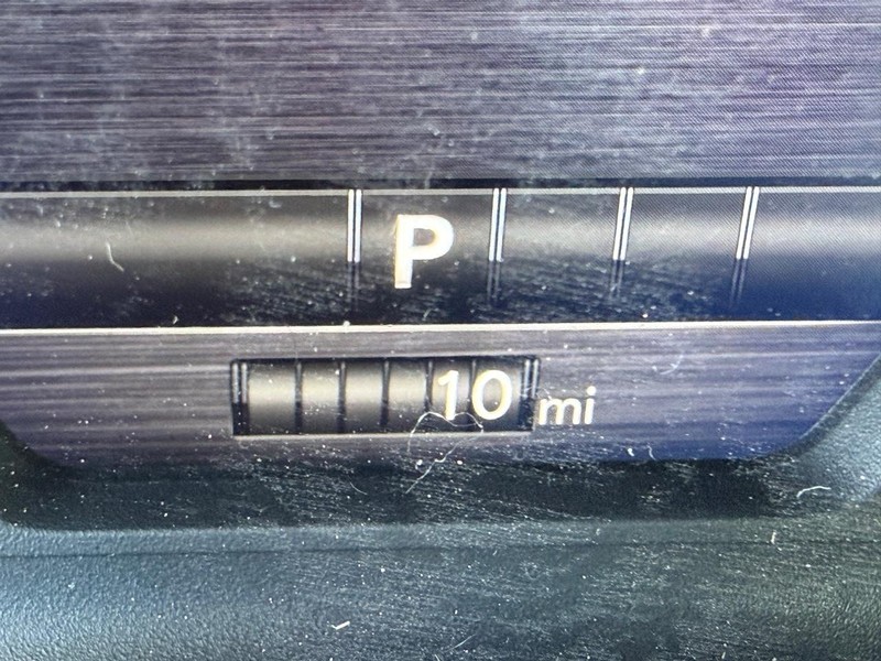 Ram 1500 Vehicle Full-screen Gallery Image 29