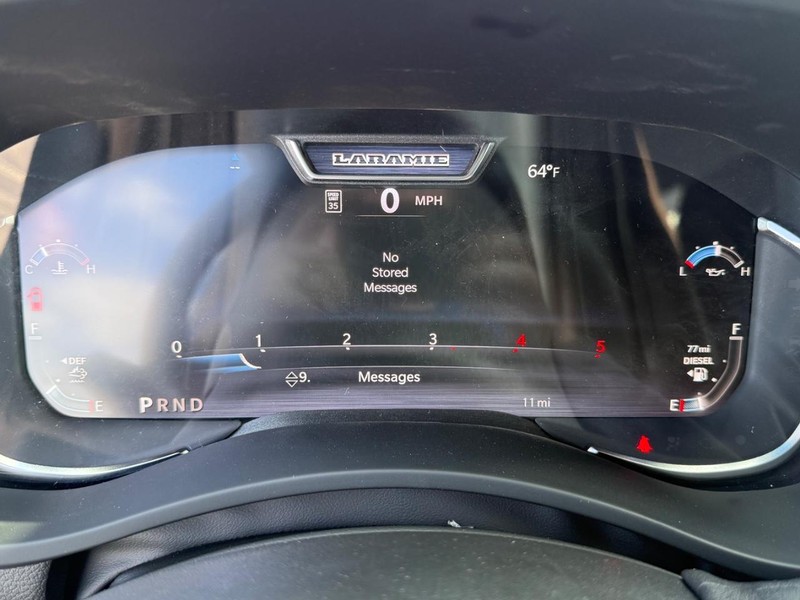 Ram 2500 Vehicle Full-screen Gallery Image 27