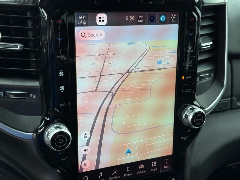 Ram 2500 Vehicle Full-screen Gallery Image 23
