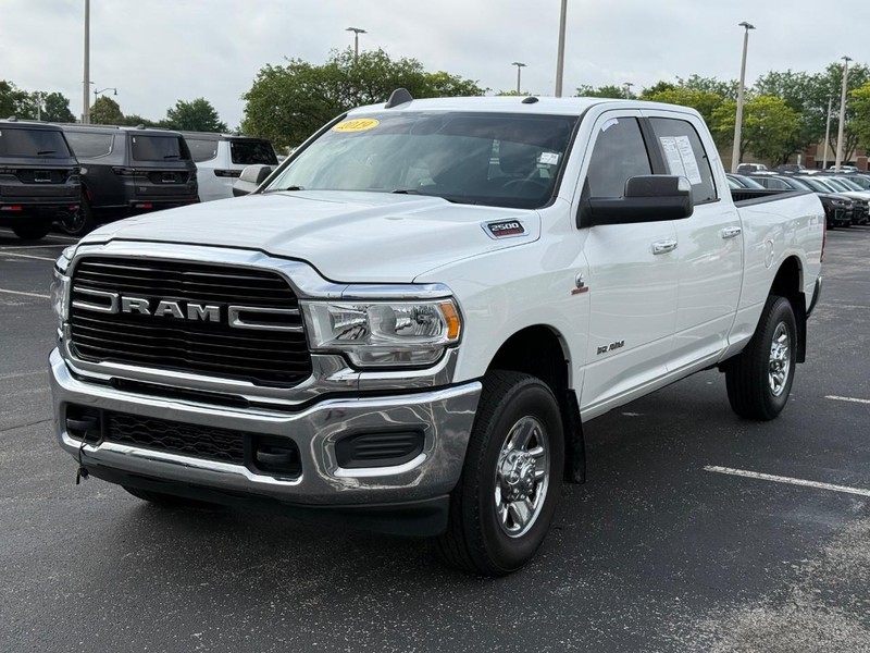 Ram 2500 Vehicle Full-screen Gallery Image 9