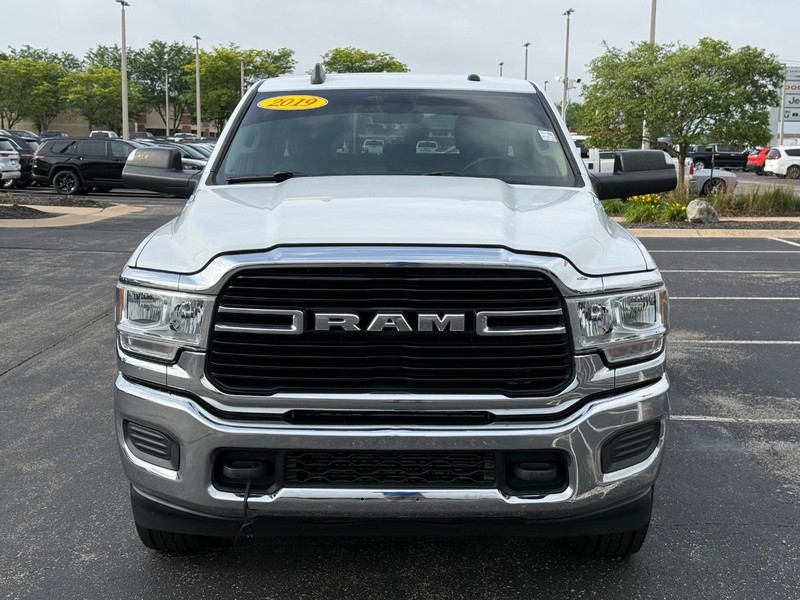 Ram 2500 Vehicle Full-screen Gallery Image 10