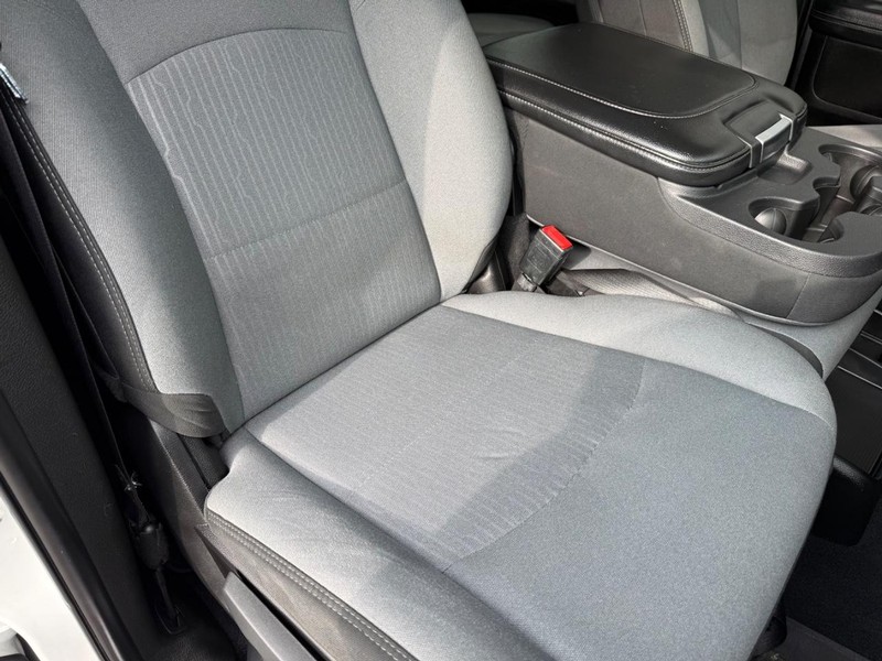 Ram 2500 Vehicle Full-screen Gallery Image 16