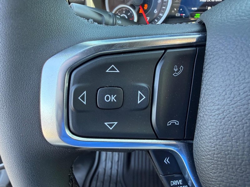 Ram 1500 Vehicle Full-screen Gallery Image 19