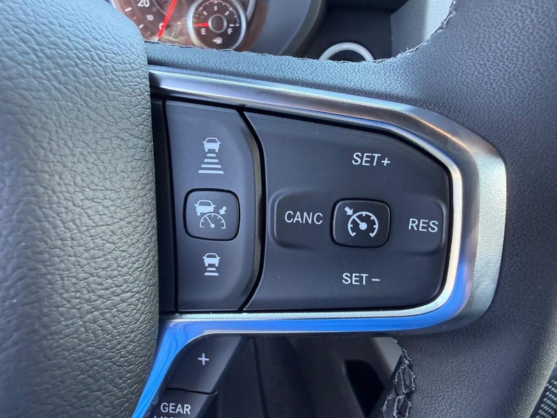 Ram 1500 Vehicle Full-screen Gallery Image 20