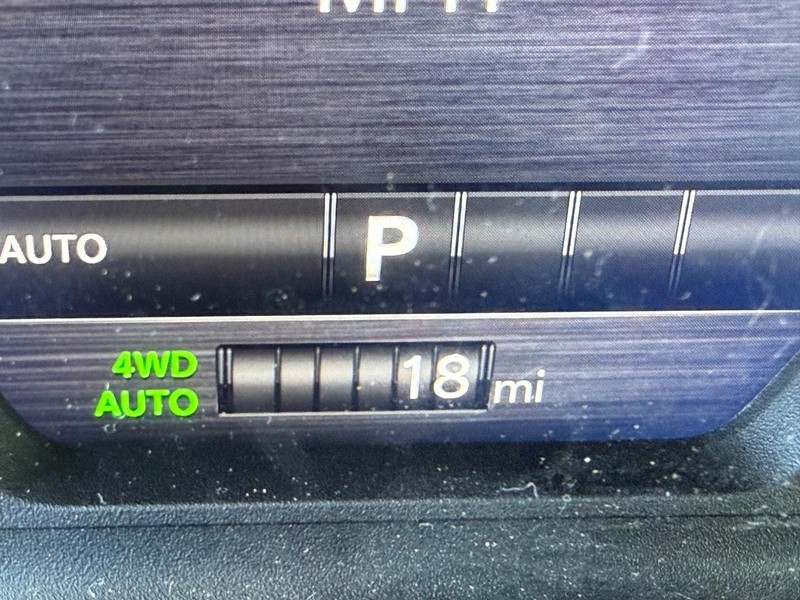 Ram 1500 Vehicle Full-screen Gallery Image 27