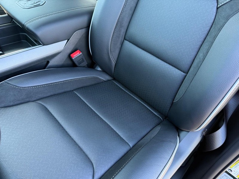 Ram 1500 Vehicle Full-screen Gallery Image 29