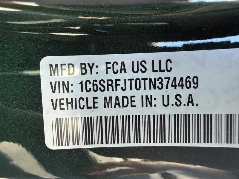 Ram 1500 Vehicle Full-screen Gallery Image 30