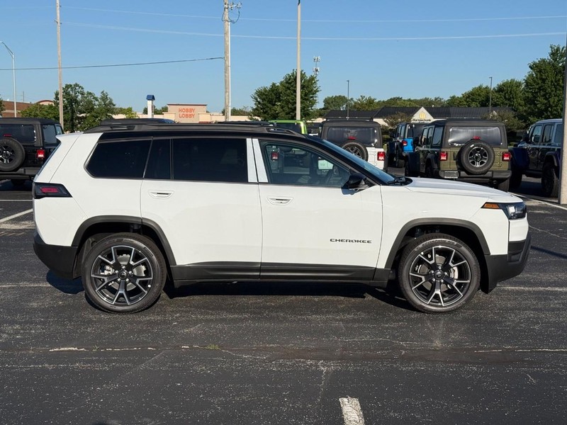 Jeep Cherokee Vehicle Full-screen Gallery Image 2